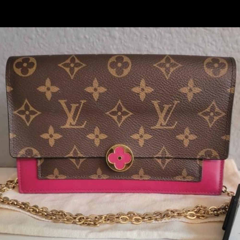 Louis Vuitton Flor Chain Bag